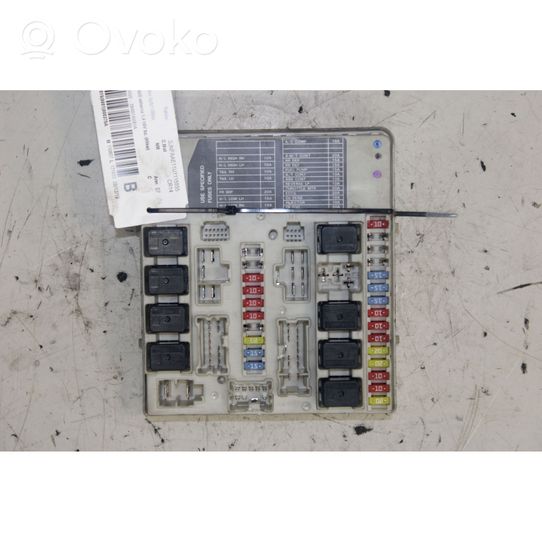 Nissan Note (E11) Module de fusibles 