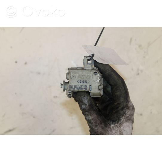 Audi A4 S4 B7 8E 8H Fuel tank cap lock motor 