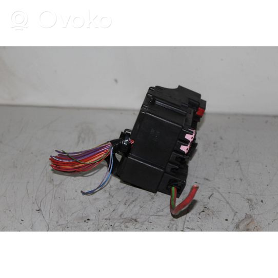 Opel Adam Fuse module 