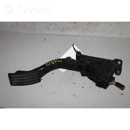 Volvo C30 Pedal del acelerador 