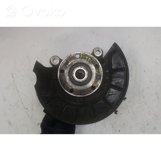 Volkswagen Touran II Front wheel hub 