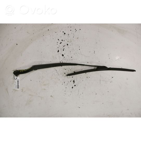 KIA Sorento Front wiper blade arm 