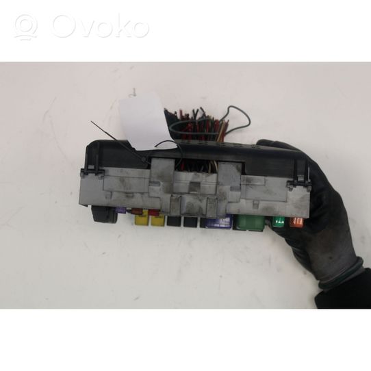 Opel Zafira A Fuse module 