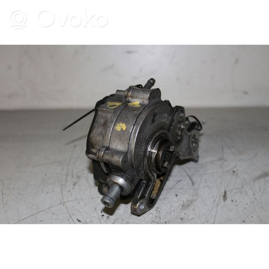 Volkswagen PASSAT B5.5 Vacuum pump 