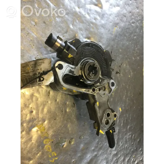 Volkswagen PASSAT B5.5 Vacuum pump 