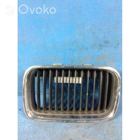 BMW 3 E36 Grille de calandre avant 