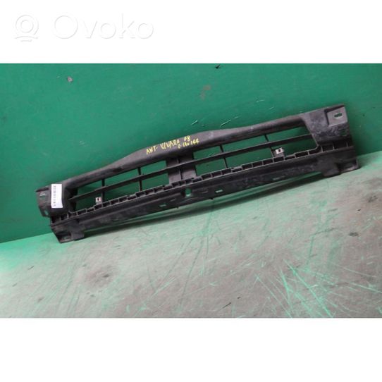 Opel Vivaro Front bumper lower grill 