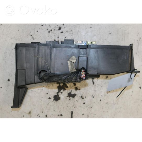 Isuzu D-Max Fuse module 