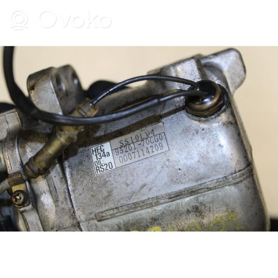 Suzuki Grand Vitara I Ilmastointilaitteen kompressorin pumppu (A/C) 