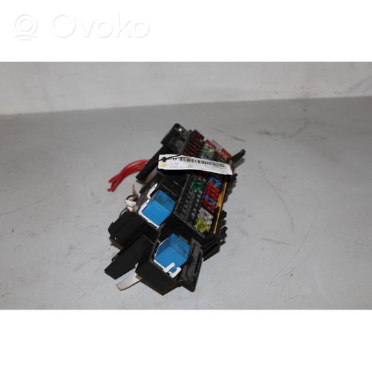 Mercedes-Benz Vaneo W414 Fuse module 