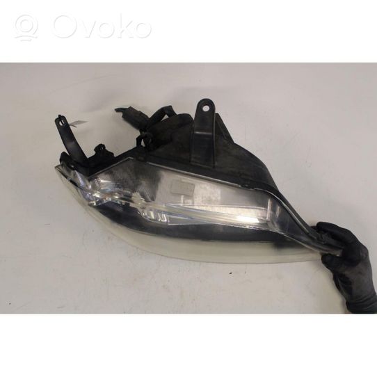 Mazda 2 Lampa przednia 