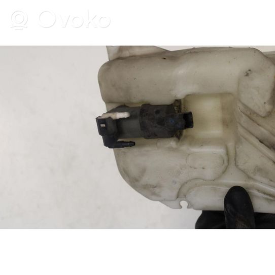 Nissan Qashqai Réservoir de liquide lave-glace 