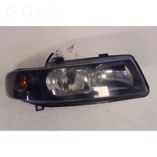 Seat Leon (1M) Lampa przednia 