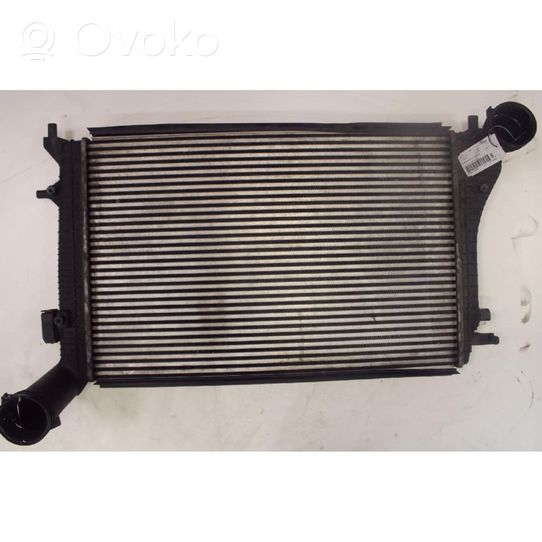 Volkswagen Caddy Chłodnica powietrza doładowującego / Intercooler 