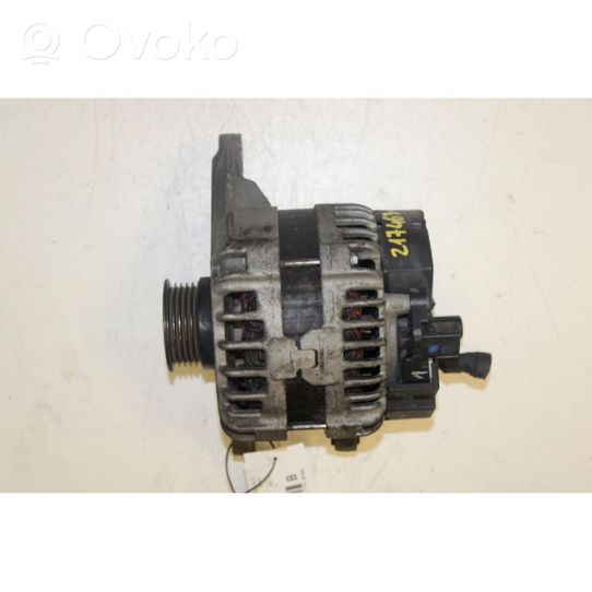 Mercedes-Benz A W176 Alternador 