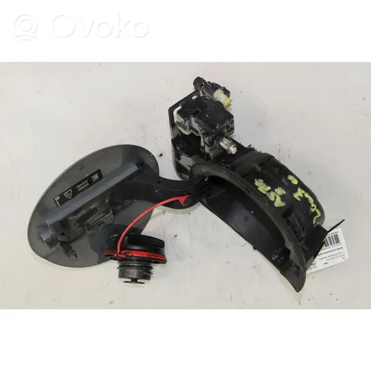 Opel Astra J Tappo del serbatoio del carburante 