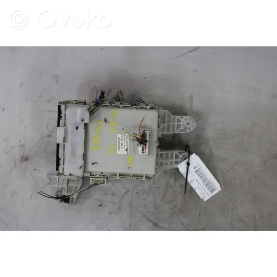 Toyota Auris 150 Module de fusibles 