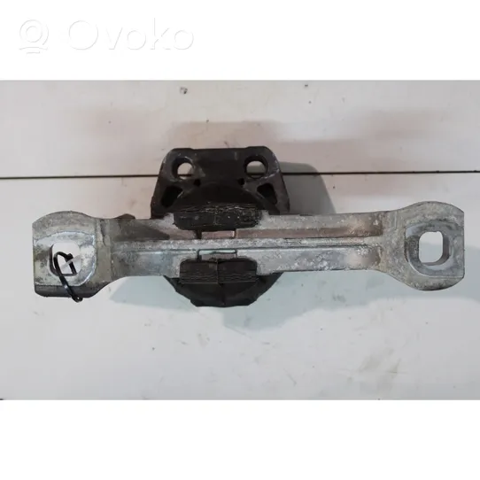 Volvo C30 Engine mount bracket 