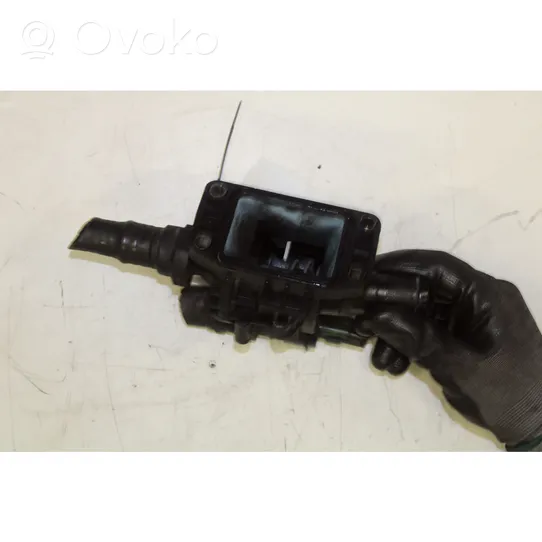 Citroen C4 I Thermostat/thermostat housing 