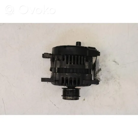 Opel Astra H Alternator 