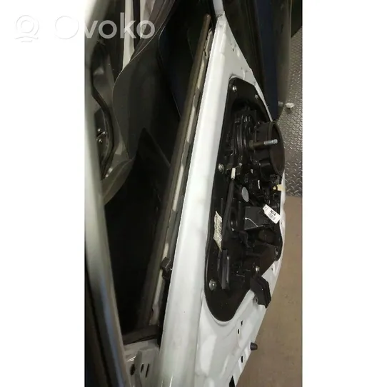 KIA Ceed Rear door 