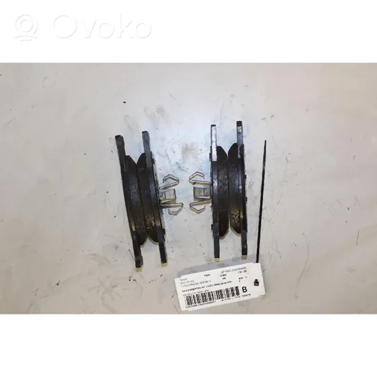 Renault Clio IV Brake pads (front) 