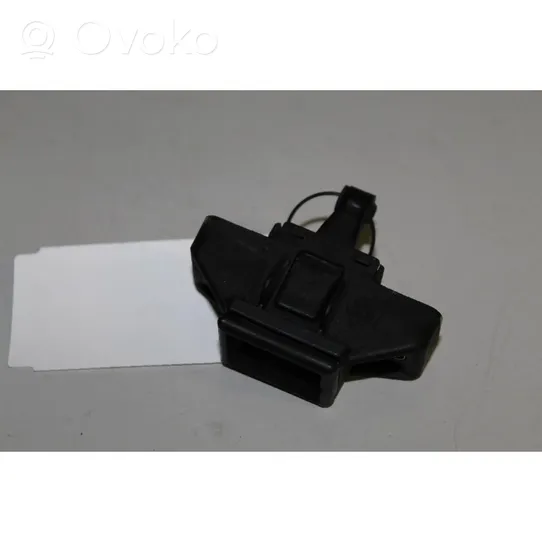 Renault Clio II Tailgate lock latch 