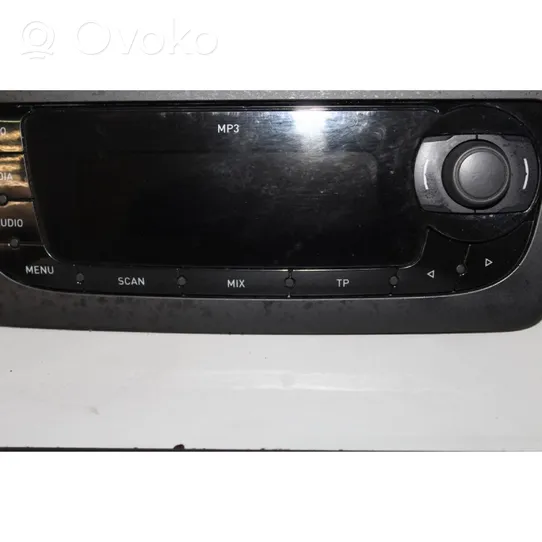 Seat Ibiza IV (6J,6P) Panel / Radioodtwarzacz CD/DVD/GPS 