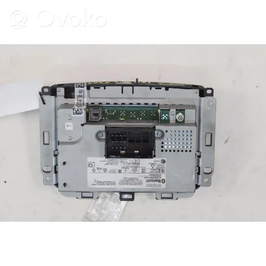 Fiat 500L Radio/CD/DVD/GPS-pääyksikkö 07356582600