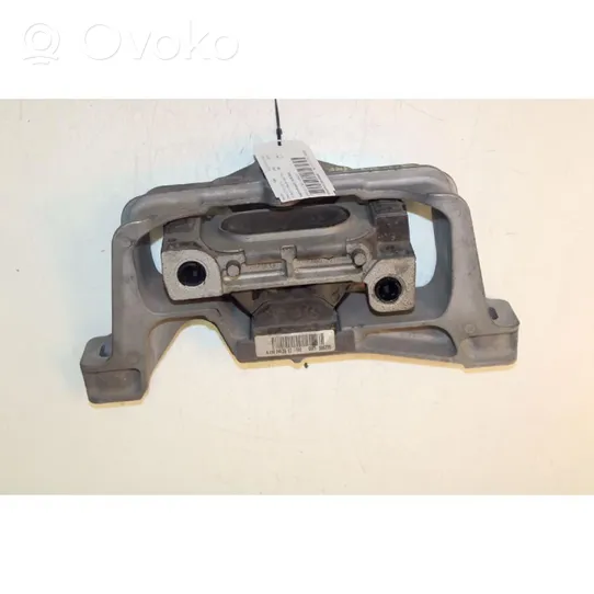 Mercedes-Benz A W176 Engine mount bracket 