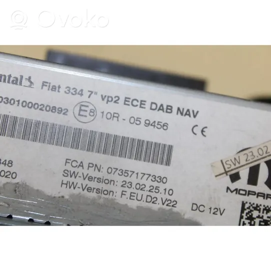 Fiat 500X Panel / Radioodtwarzacz CD/DVD/GPS 