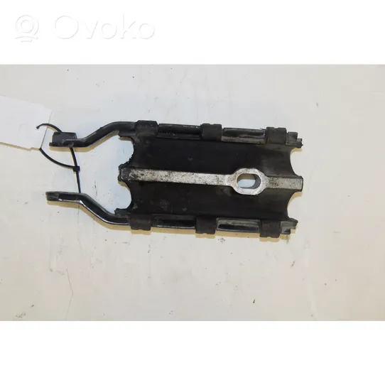 Volvo S60 Engine mount bracket 