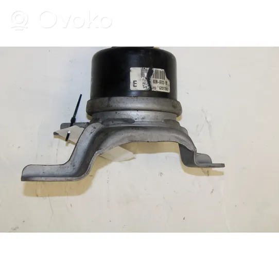 Volvo S60 Engine mount bracket 