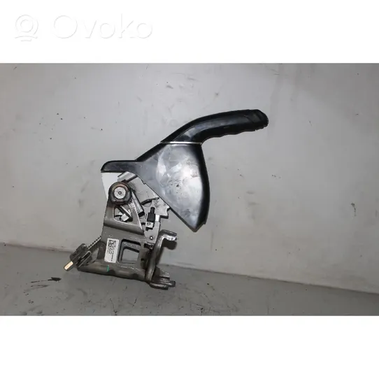 Fiat 500L Hand brake release handle 