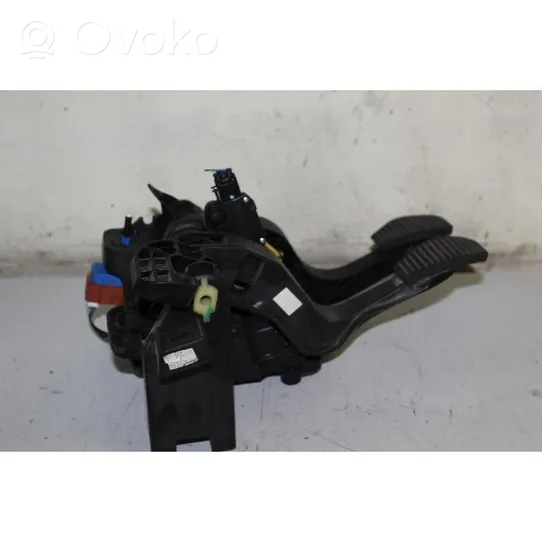 Fiat Qubo Pedal assembly 