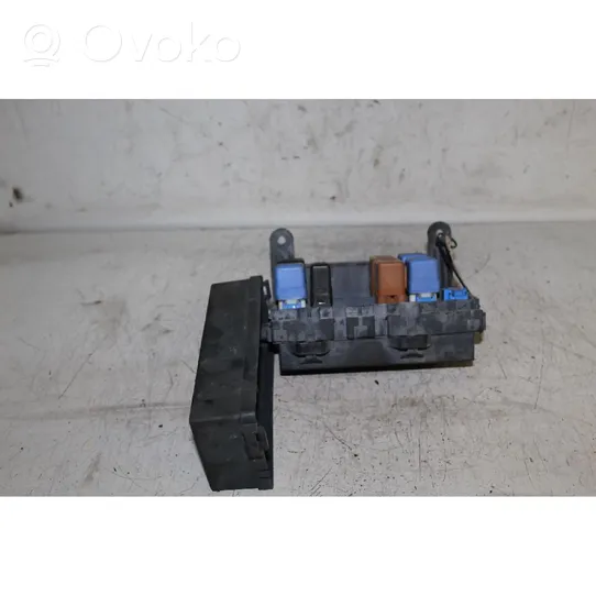 Nissan Patrol Y61 Module de fusibles 