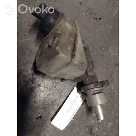 Renault Kangoo I Master brake cylinder 