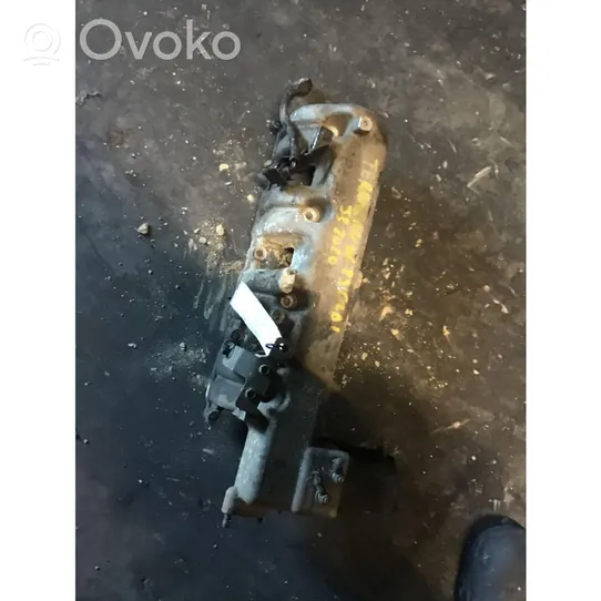 Hyundai Terracan Intake manifold 