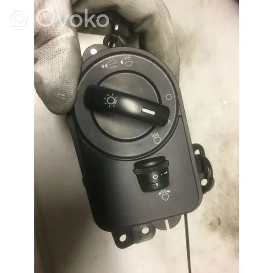 Ford Fusion Light switch 
