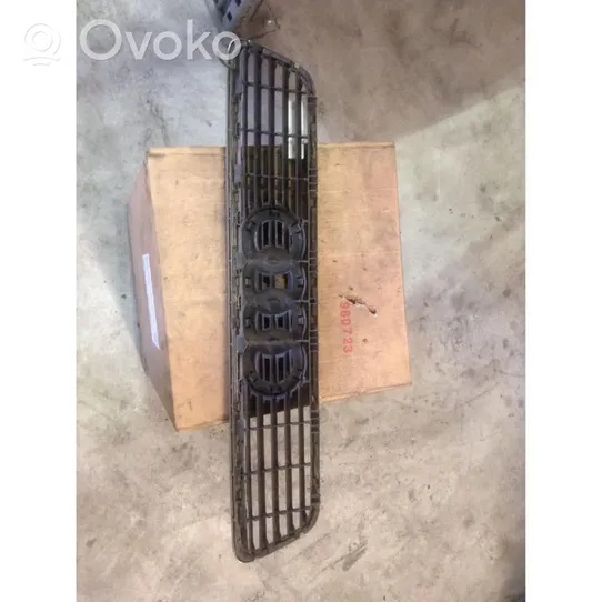 Audi A4 S4 B5 8D Front grill 