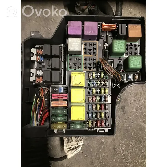 Opel Corsa C Module de fusibles 