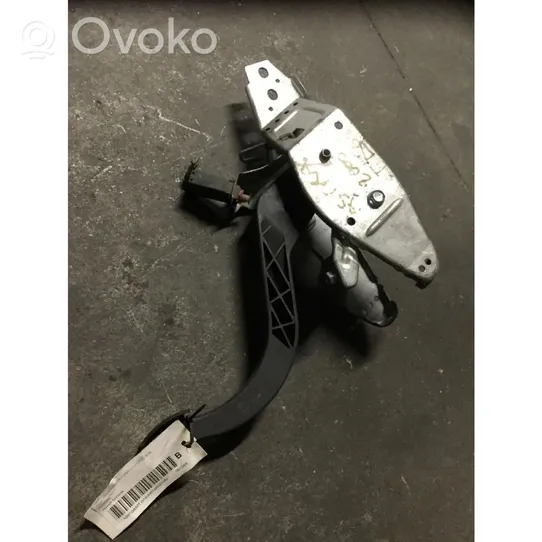 Opel Astra G Clutch pedal 