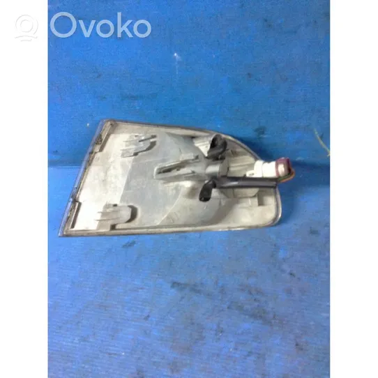 Audi A4 S4 B5 8D Lampa przednia 