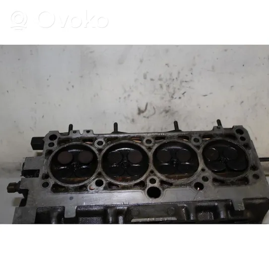 Volkswagen Golf III Engine head 