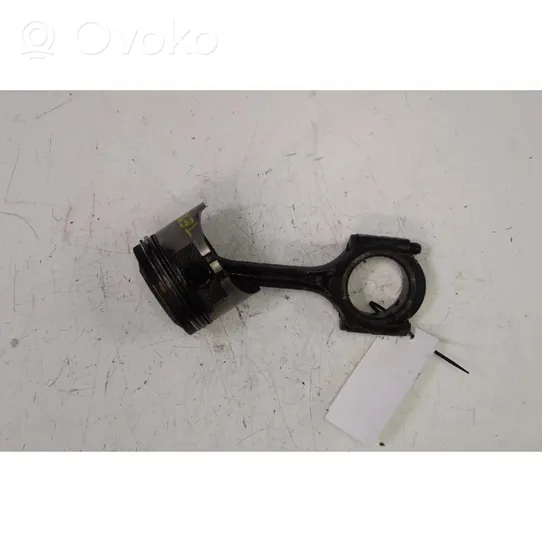 Daihatsu Terios Piston with connecting rod 