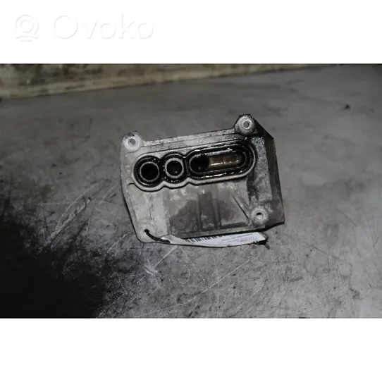 Ford Focus Oil filter mounting bracket 