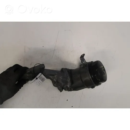 Chrysler 300 - 300C Oil filter mounting bracket 