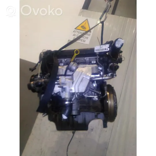 Opel Zafira B Silnik / Komplet 