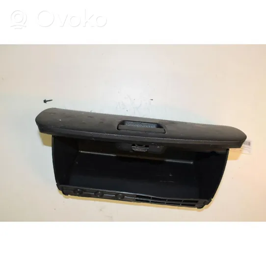 Opel Mokka X Glove box 