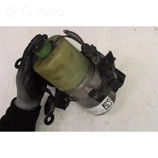 Volkswagen Polo V 6R Power steering pump 